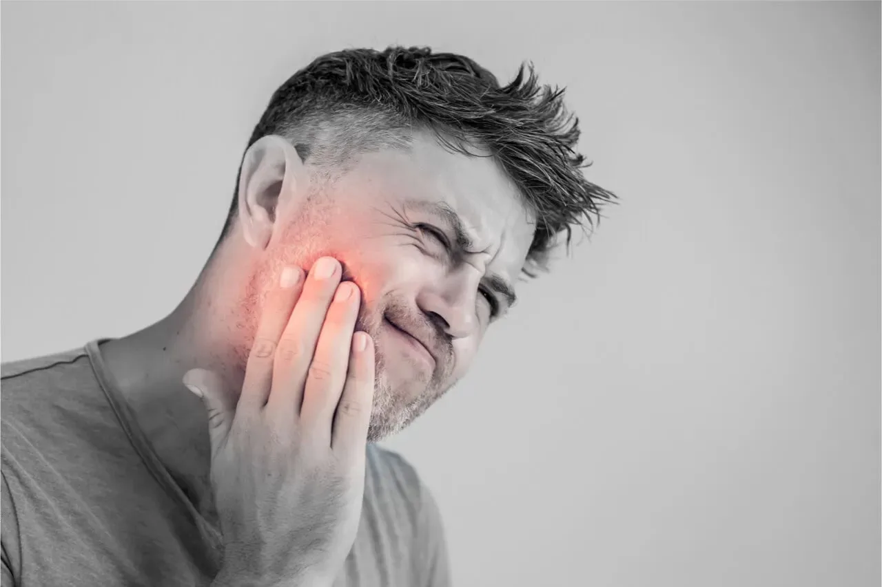 Nhổ răng khôn bị sưng má bao lâu? Cách khắc phục hiệu quả