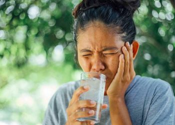 Nhổ răng khôn có được uống nước lạnh không?